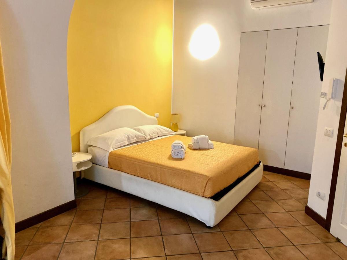 Relais Cavour 133 Apartment Рим Екстериор снимка