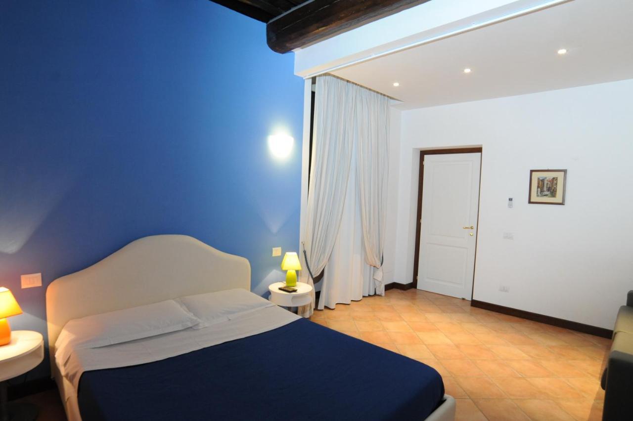 Relais Cavour 133 Apartment Рим Екстериор снимка